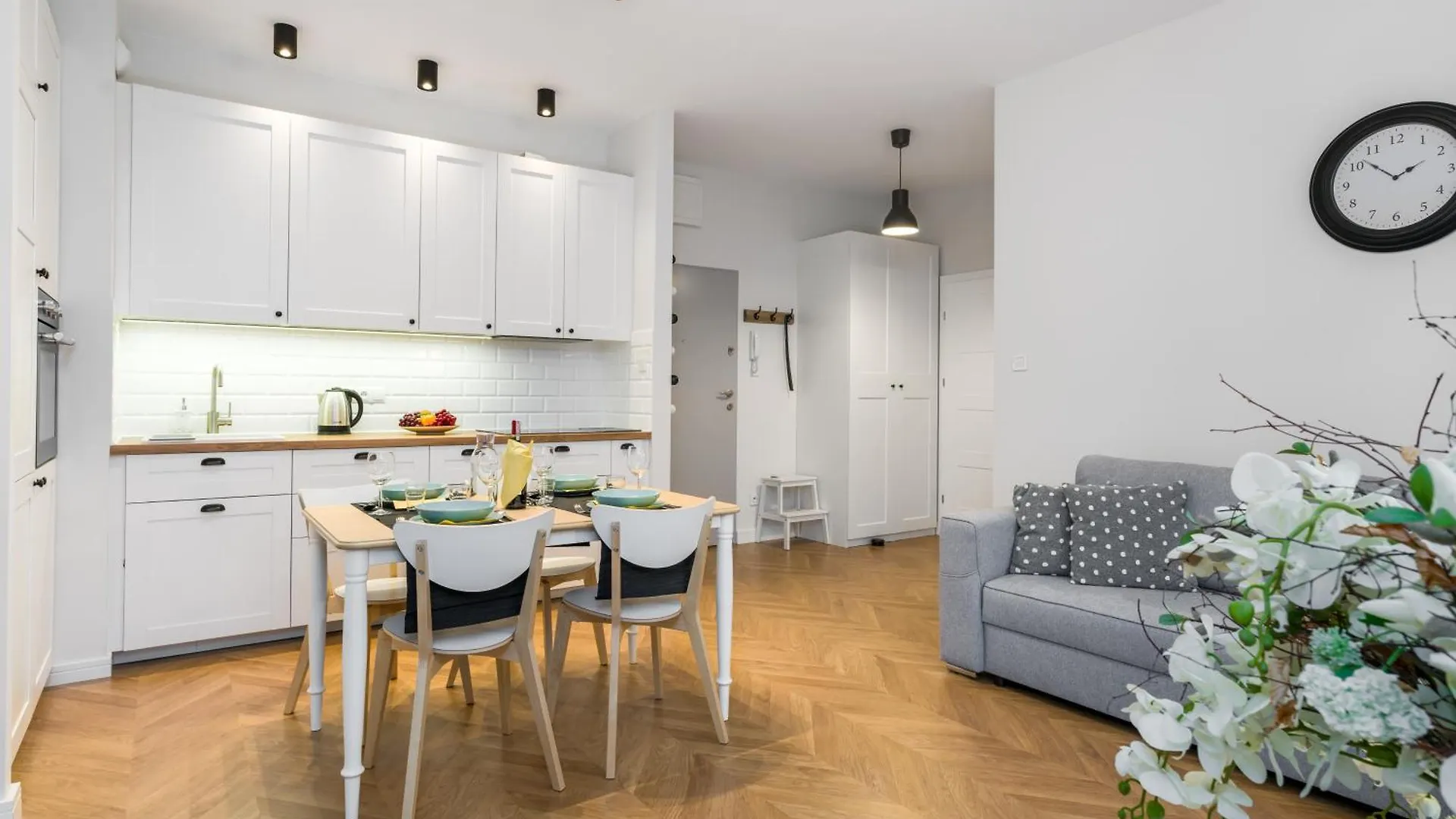 Residence Chwaliszewo Elegant Apartment With Balcony In Poznan By Noclegi Renters